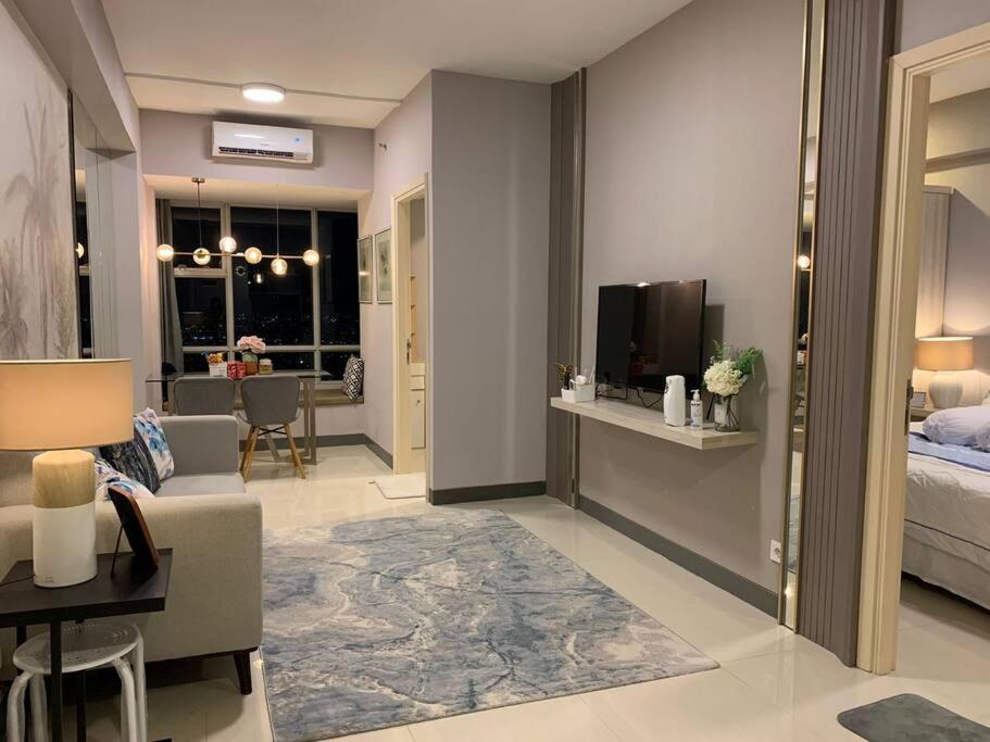 New - Genovia 2br At Benson Pakuwon Mall *